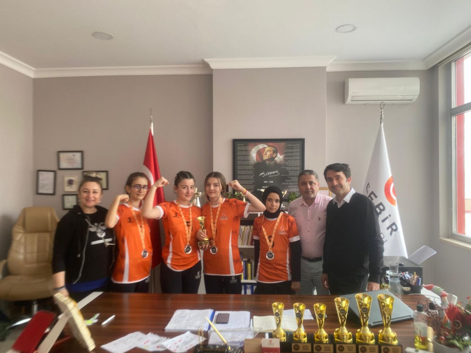 22. Nilfer Spor enlikleri Badminton Turnuvas Yldz Kzlarmz 2. Oldu!!